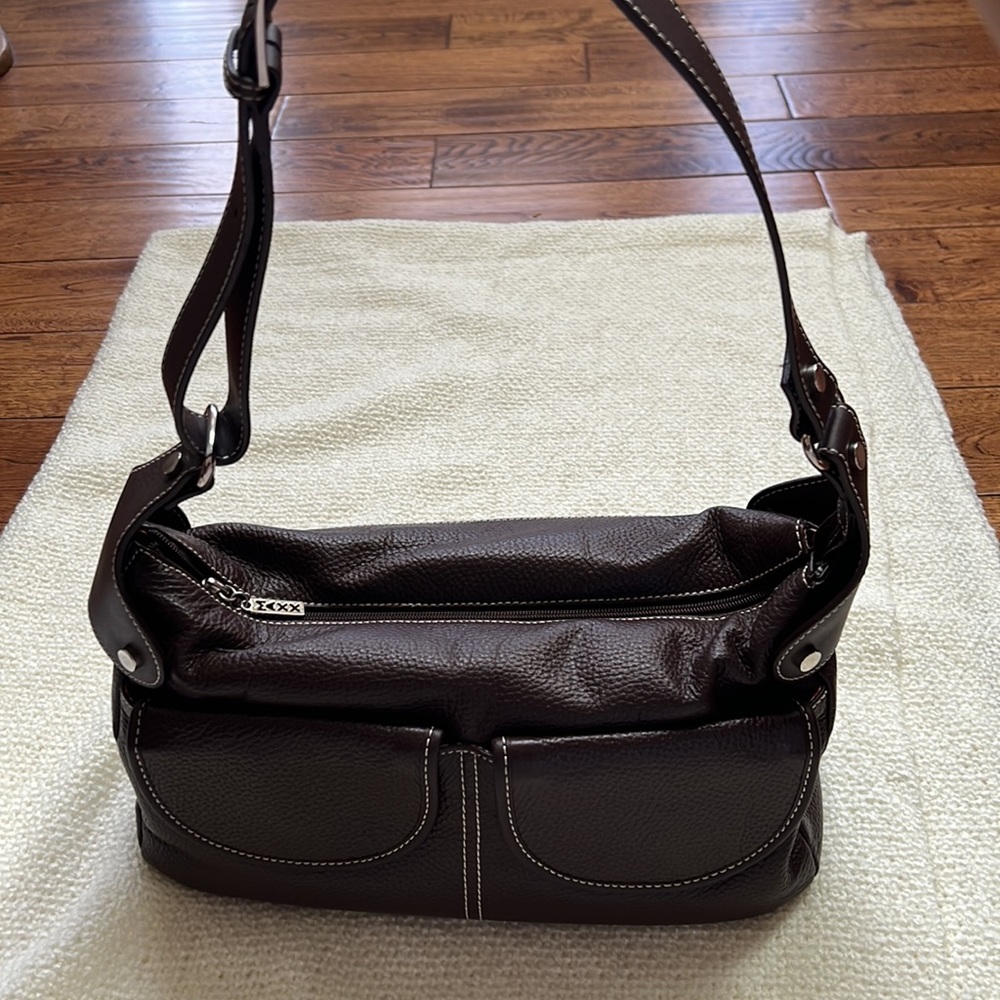EUC Maxx NY shoulder bag